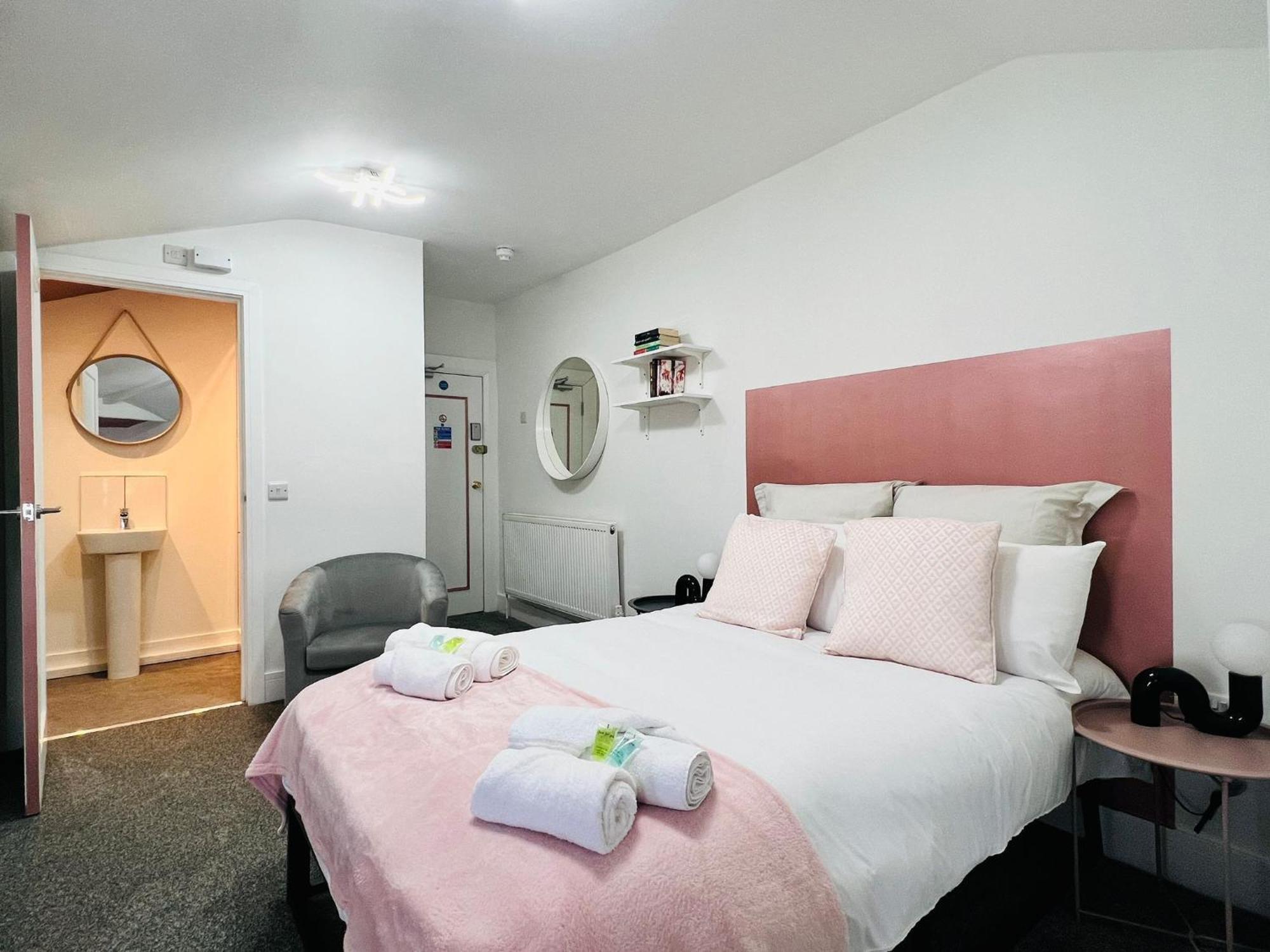 One Battison - Affordable Rooms, Suites & Studios In Stoke On Trent Ngoại thất bức ảnh