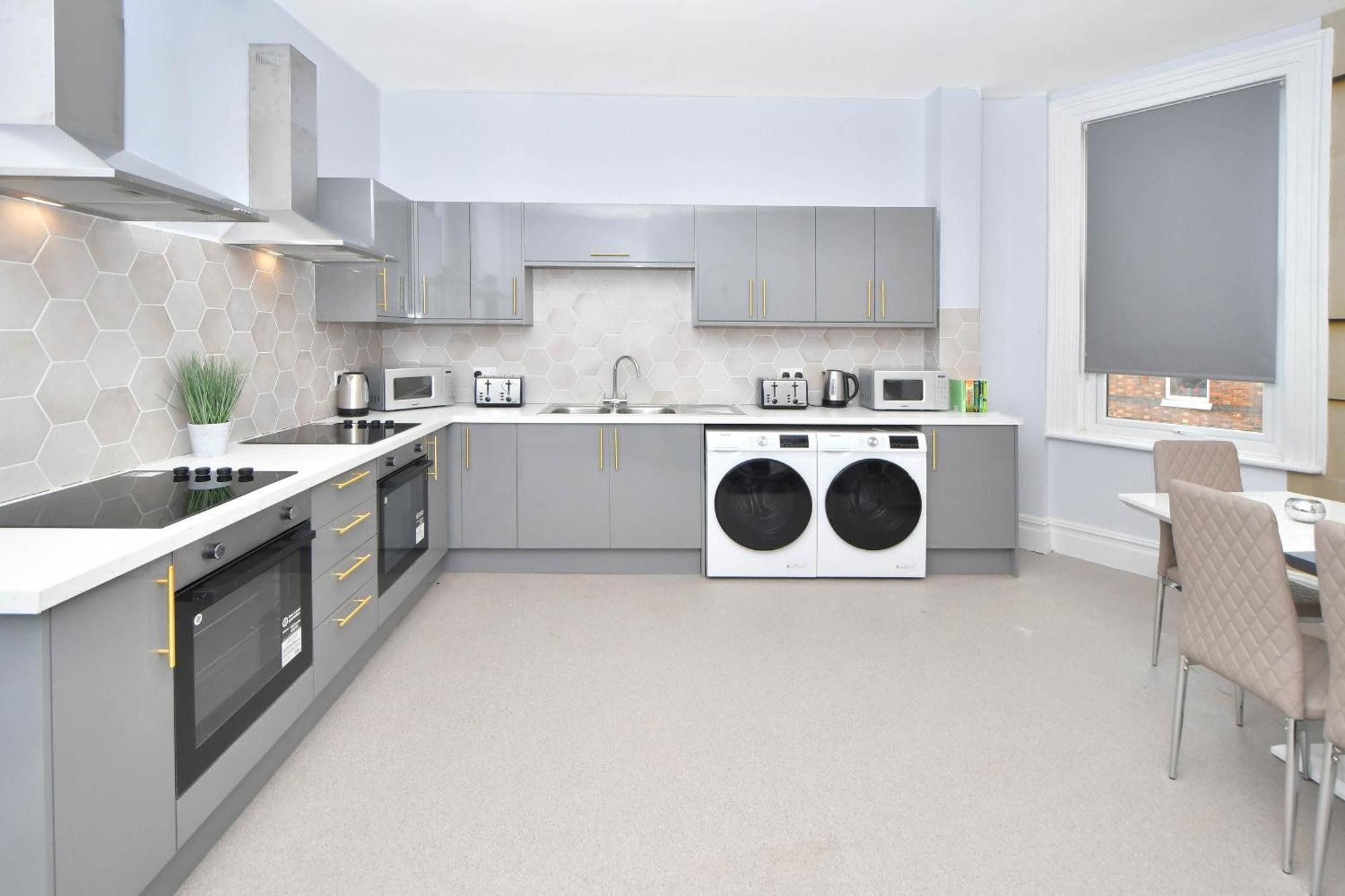 One Battison - Affordable Rooms, Suites & Studios In Stoke On Trent Ngoại thất bức ảnh