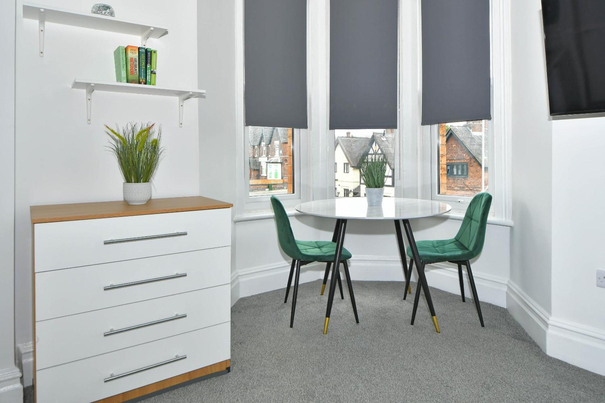 One Battison - Affordable Rooms, Suites & Studios In Stoke On Trent Ngoại thất bức ảnh