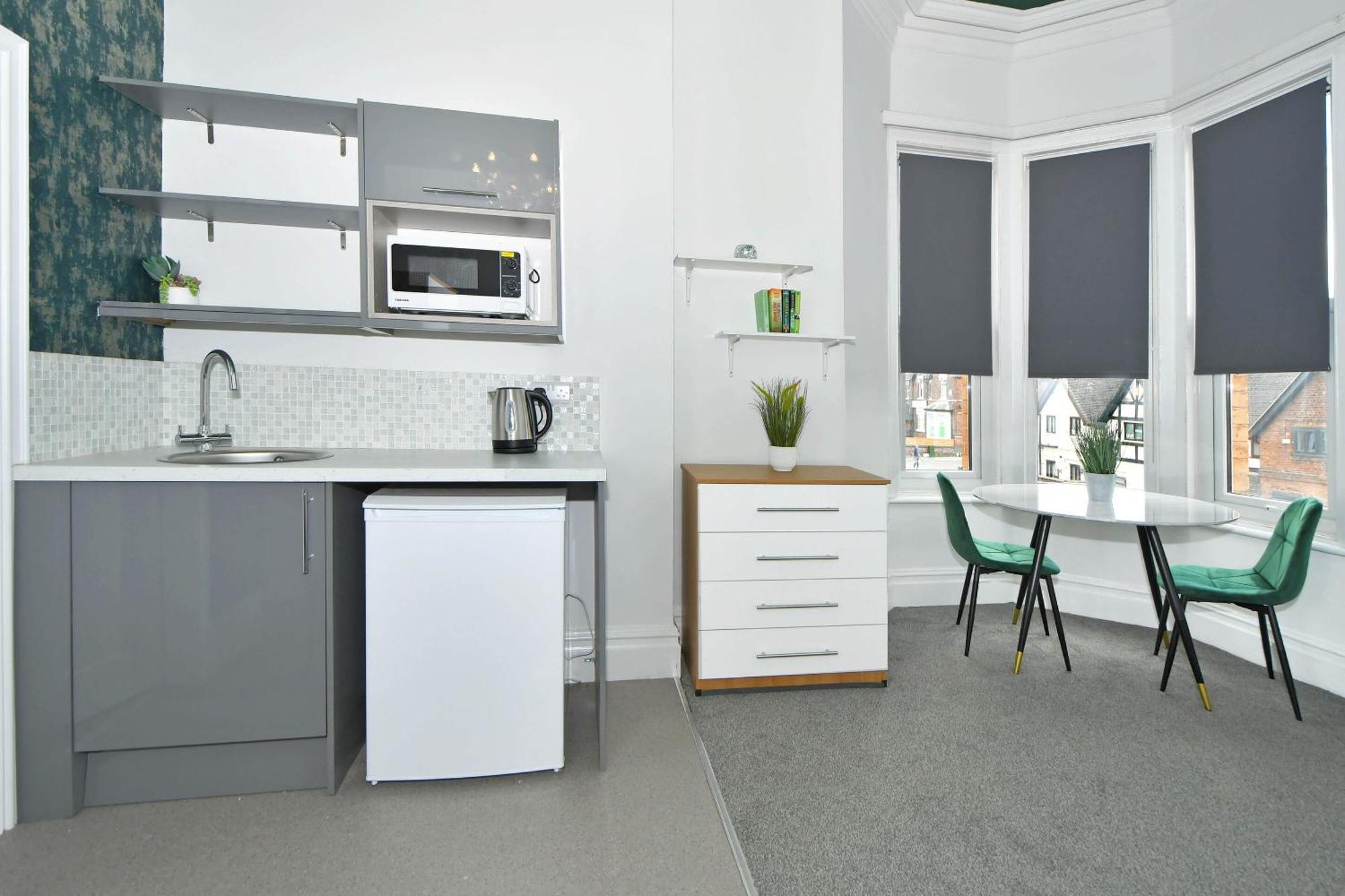 One Battison - Affordable Rooms, Suites & Studios In Stoke On Trent Ngoại thất bức ảnh